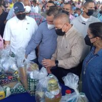 Gobernador Manuel Rosales despliega Mercados Populares en todo el Zulia