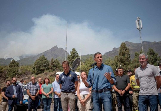 Tenerife: Pedro Sánchez afirma que van a declarar como «zona catastrófica» la parte afectada por el incendio