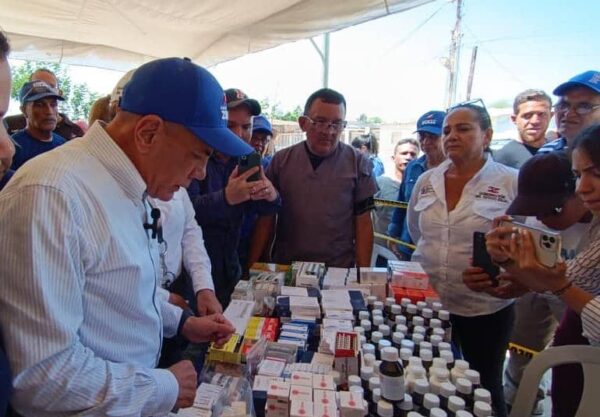 Gobernador despliega Jornada Médicaodontológica en sectores populares de Maracaibo