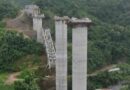 Unos 17 muertos dejó desplome de puente ferroviario en la India