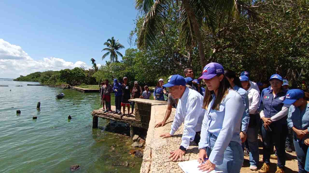 Gobernación del Zulia despliega gigantesco operativo de saneamiento en riberas del Lago de Maracaibo