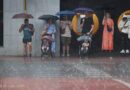 Alerta por lluvias extremas en España: calles y casas anegadas, atrapados en sus autos y vías ferroviarias cortadas
