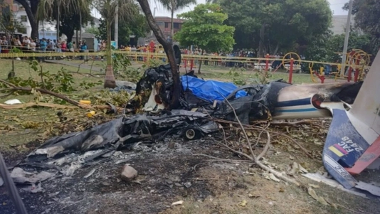Fallece segundo tripulante de la avioneta estrellada en Cali de la Fuerza Aérea de Colombia