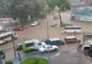 Cordonazo de San Francisco cayó con fuerza en Caracas: Inundaciones y tráfico lento