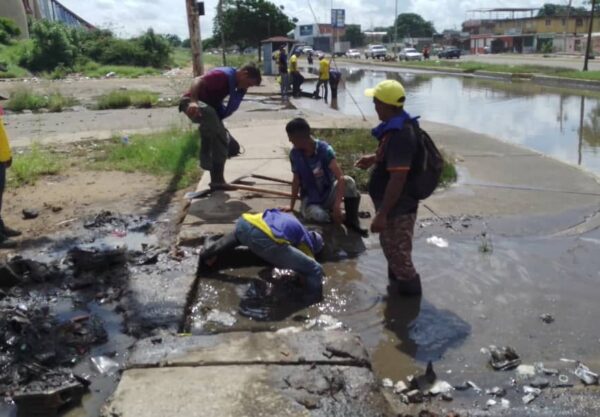 Gobernación del Zulia despliega dispositivos de emergencia ante fuertes lluvias