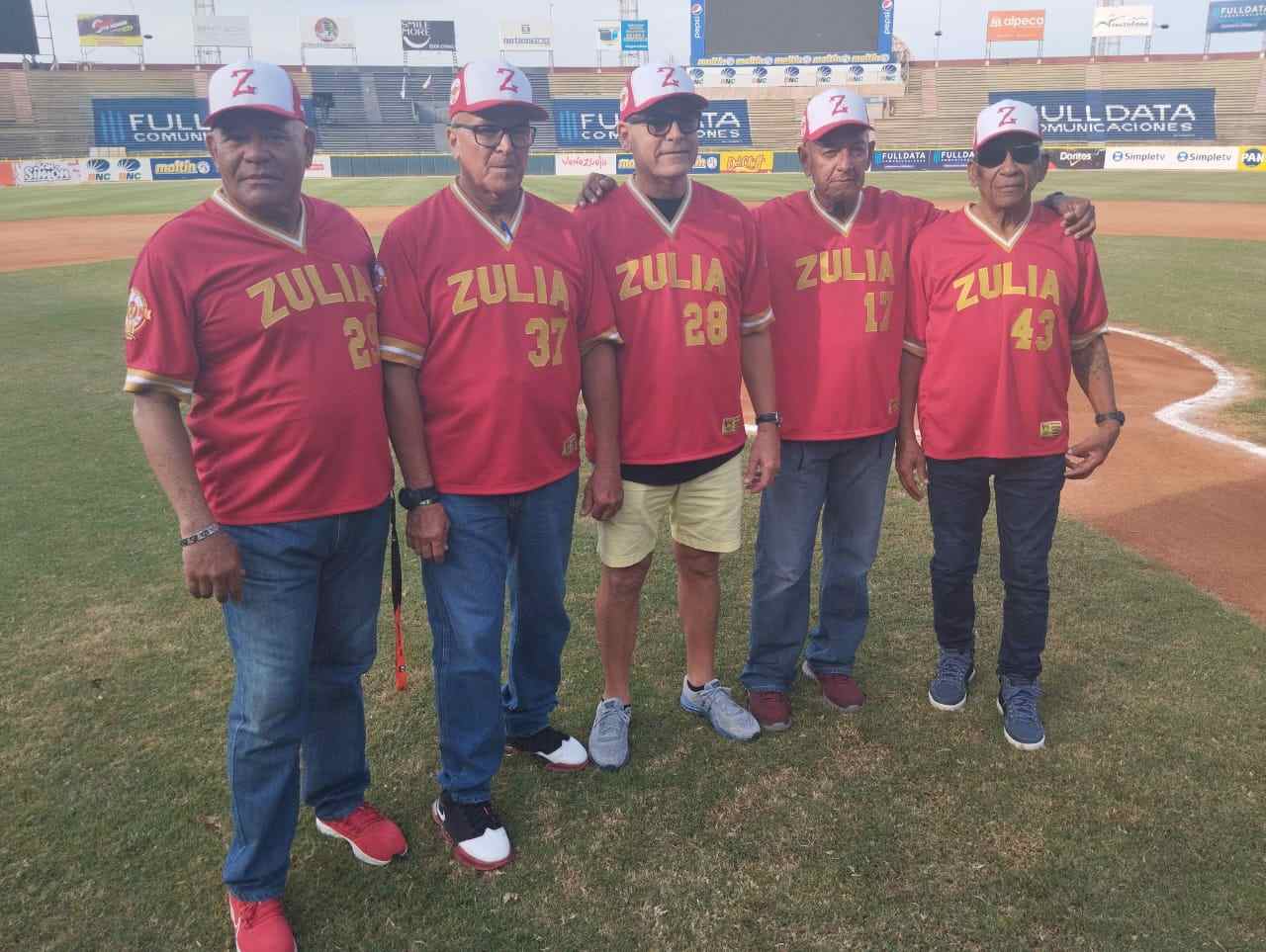 Los campeones de 1983-84 con Águilas del Zulia recibieron homenaje en el Luis Aparicio