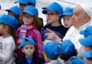 El vaticano aclara que ser madre soltera no impide recibir la comunión
