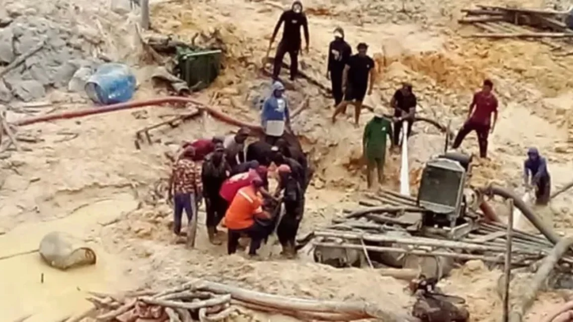 Aumentaron a 12 los muertos por el colapso de una mina en la Gran Sabanaa
