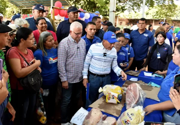 Mercados Populares de la Gobernación recorren el Zulia con subsidios hasta de 50%