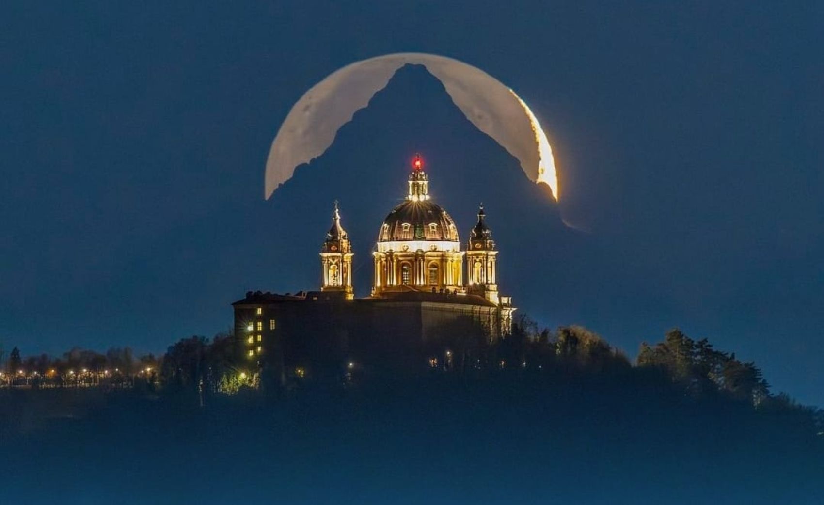 Fotógrafo italiano recibe reconocimiento de la Nasa por extraordinaria fotografía de la luna
