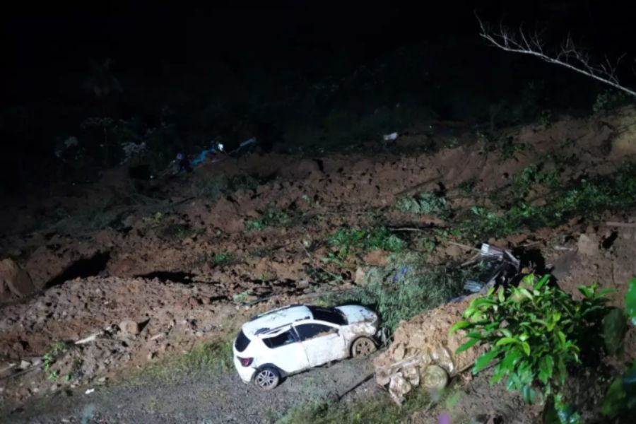 Asciende a 33 la cifra de muertos por el derrumbe vía Quibdó, Medellín