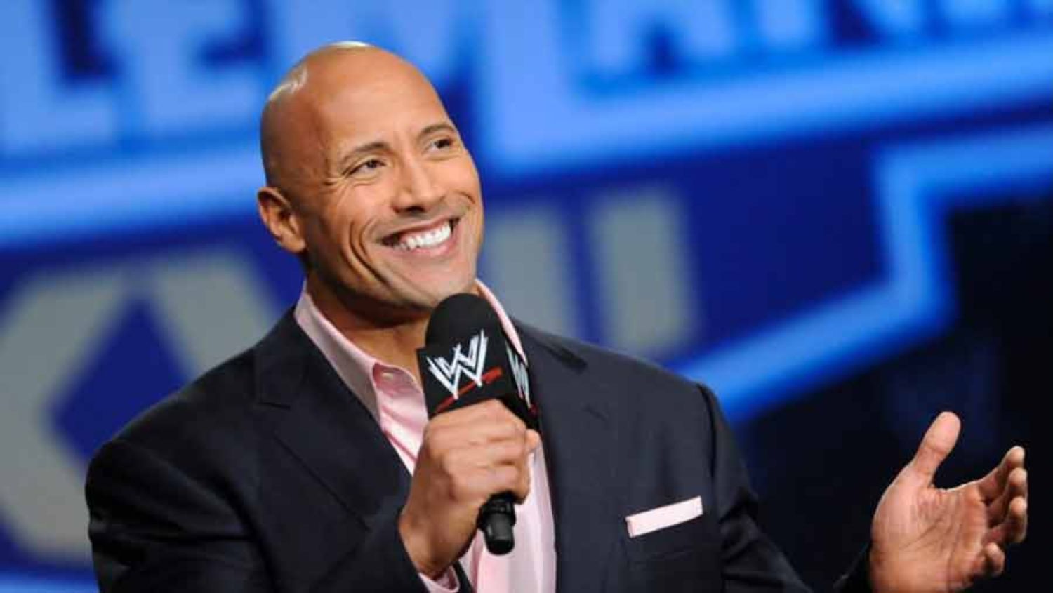 «La Roca» es nuevo director de la WWE