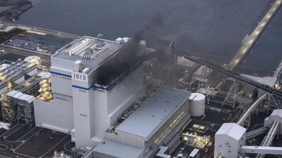 Explota la central térmica de Taketoyo (Aichi), una de las más grandes de Japón