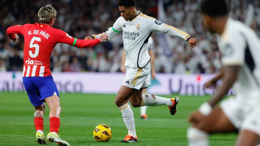 Atlético asaltó el Bernabéu y le dañó la fiesta al Real Madrid; se apretó La Liga