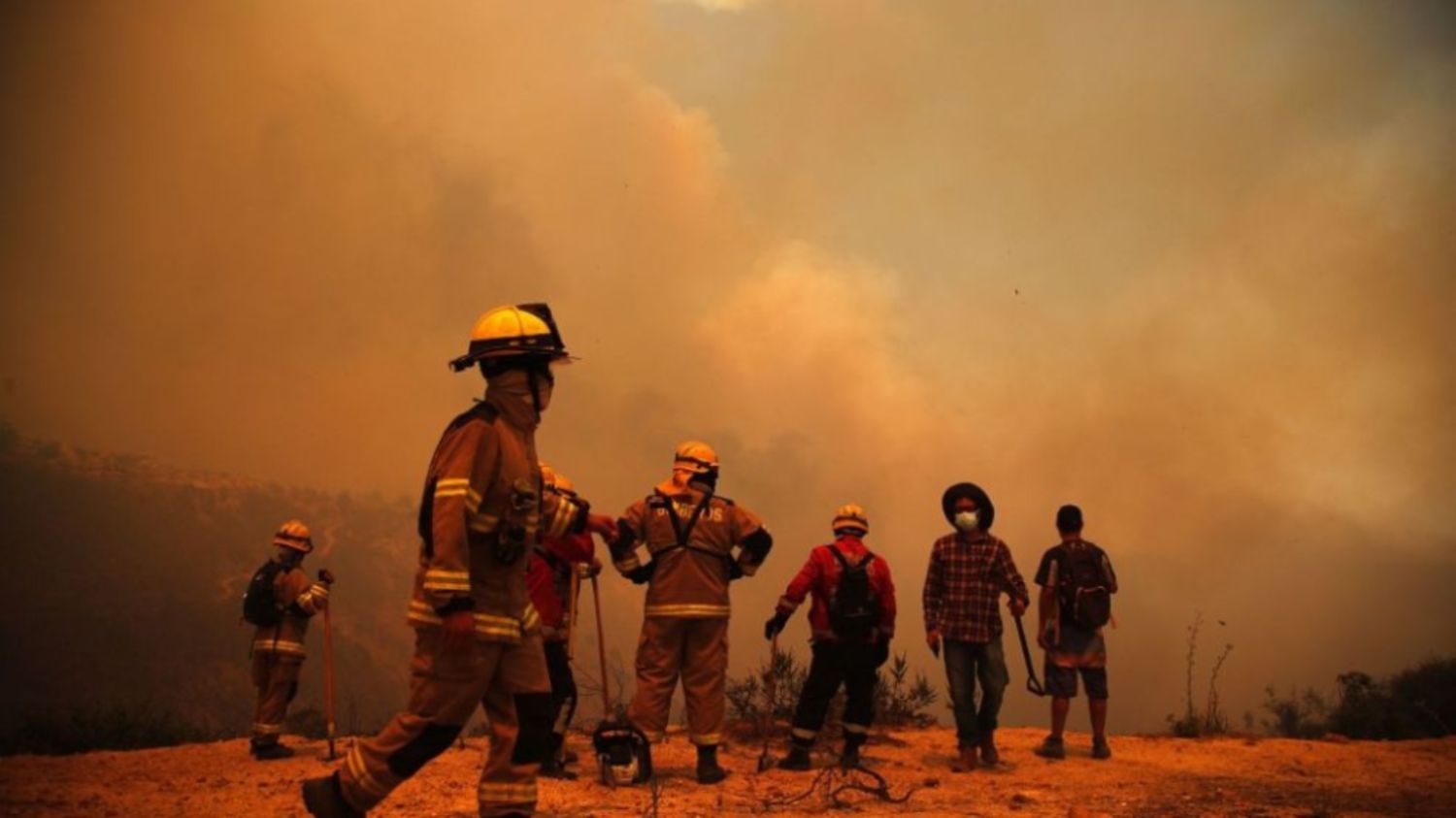 Incendios en Chile dejan 122 muertos y más de 300 desaparecidos