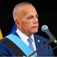 Gobernador Rosales emite Decreto que crea Orden «Dr. Humberto Fernández Morán»