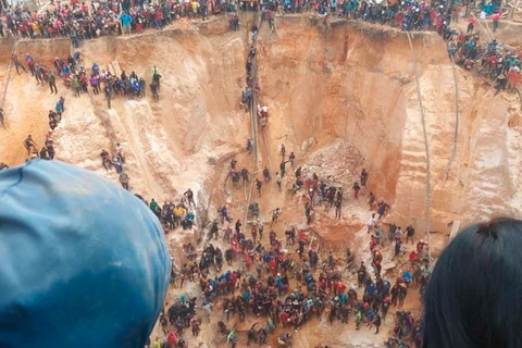 Autoridades reportan 208 personas rescatadas tras colapso de mina en Bolívar