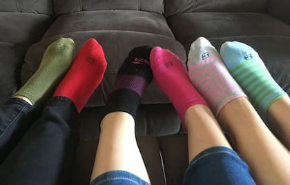 ¿Por qué se usan calcetines de colores el 21 de marzo?