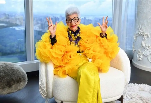 Falleció la diseñadora Iris Apfel a los 102 años: Icono de la moda