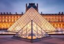 El Museo de Louvre abre sus salas al yoga y a la danza