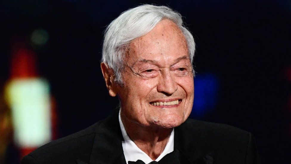 Falleció Roger Corman icónico director del cine B y mentor de Hollywood