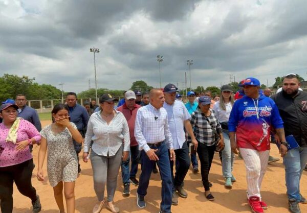 Rosales inicia trabajos de construcción, modernización y recuperación del Complejo Deportivo Cultural “Simón Bolivar”