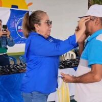 Gobernación del Zulia entrega más de 500 pares de lentes en San Francisco