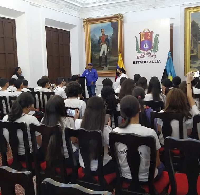 Gobernación del Zulia realizó recorrido histórico al Colegio Rosmini