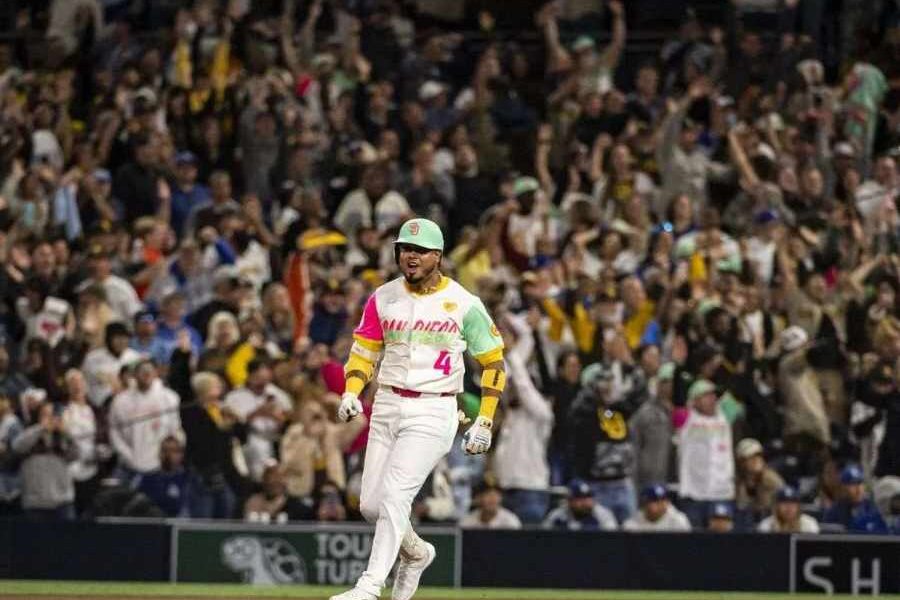 Luis Arráez llegó a 700 imparables en 579 juegos