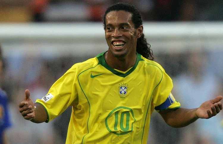 Ronaldinho se despidió de Venezuela luego de su participación en la Liga Monumental