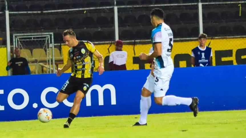 Deportivo Táchira empata 1-1 con Libertad de Paraguay por Copa Libertadores