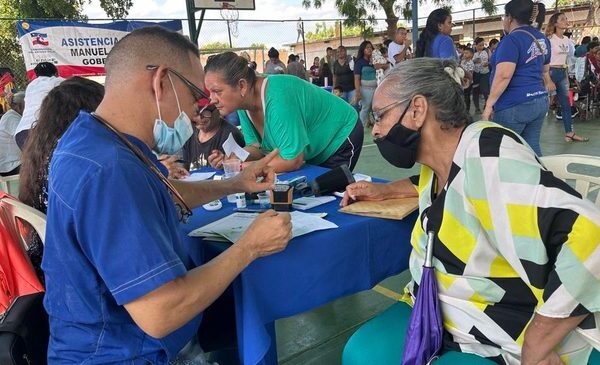 Extensa jornada médico asistencial de la Gobernación benefició a más de mil 800 familias en Maracaibo