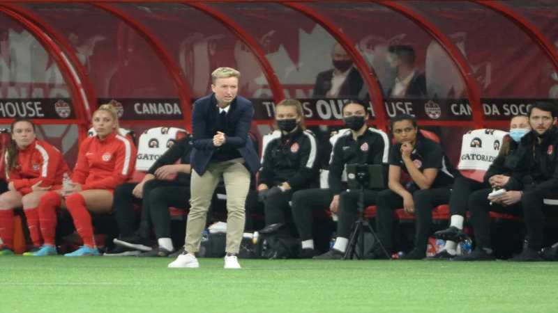 La FIFA suspende a la seleccionadora de Canadá Beverly Priestman