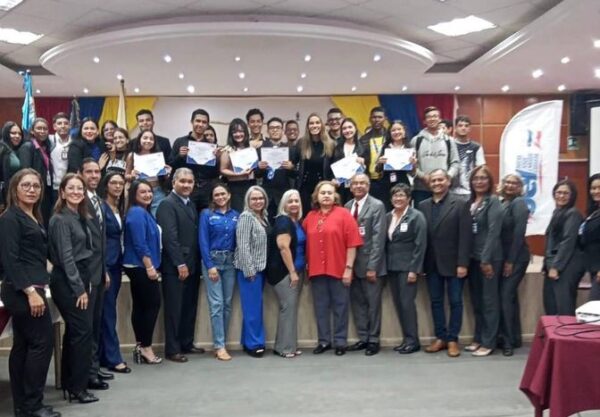 Celebran el Primer Encuentro Zuliano JEL en Valores en la Costa Oriental del Lago