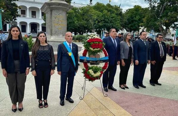 Gobernador Rosales: «Nuestras luchas son por ser útiles al Zulia y a Venezuela»