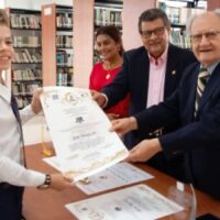 Condecoran a jóvenes zulianos por enaltecer Bicentenario de la Batalla Naval del Lago de Maracaibo