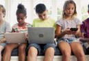 ¿Debemos mantener a los niños alejados de las pantallas durante el verano?