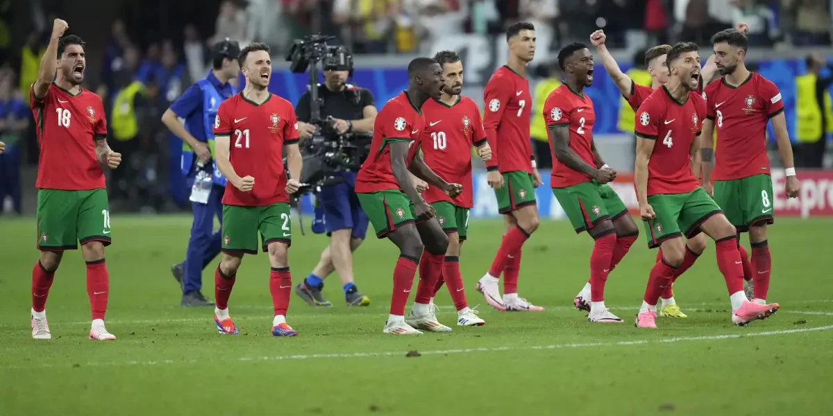 En medio de drama, Portugal de Ronaldo vence a Eslovenia en la tanda de penaltis de la Euro
