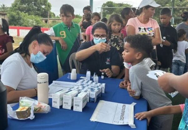 Más de 2 mil 300 familias se beneficiaron en jornadas médicas odontológicas