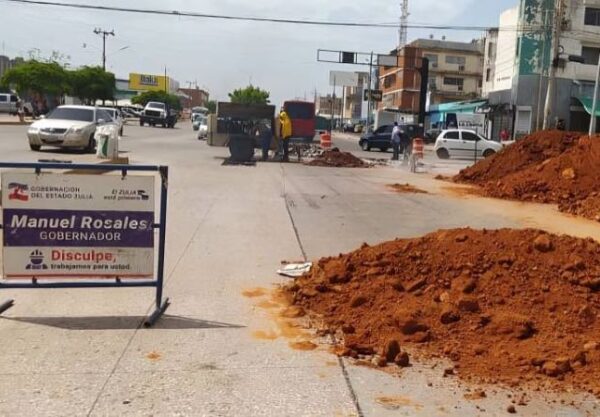 Plan de Respuesta Inmediata sustituye colector en la avenida 28 La Limpia