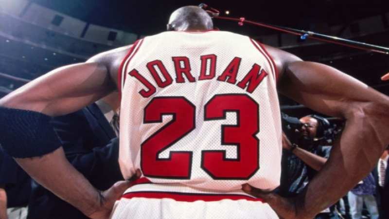 Michael Jordan es el atleta mejor pagado en todos los tiempos