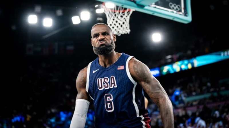 LeBron James se corona como MVP tras el oro olímpico de Estados Unidos