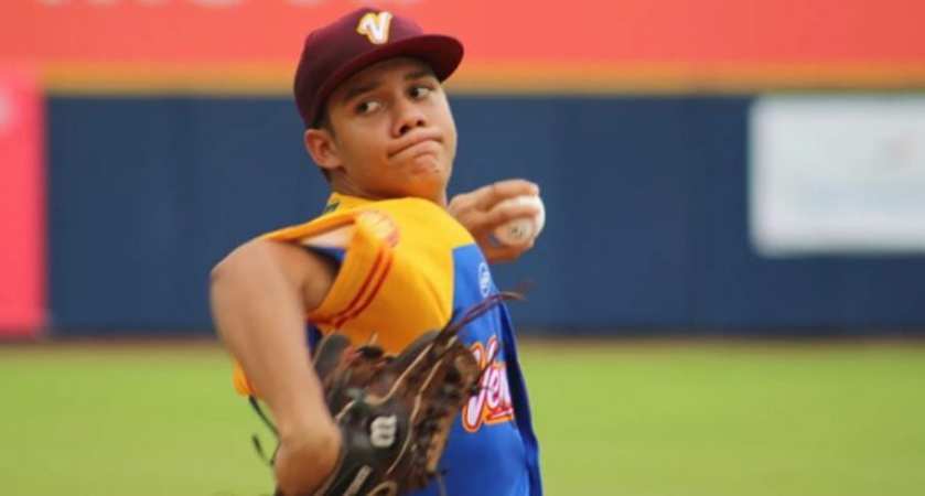 Venezuela enfrenta a Cuba en cuartos del Premundial de Béisbol U18