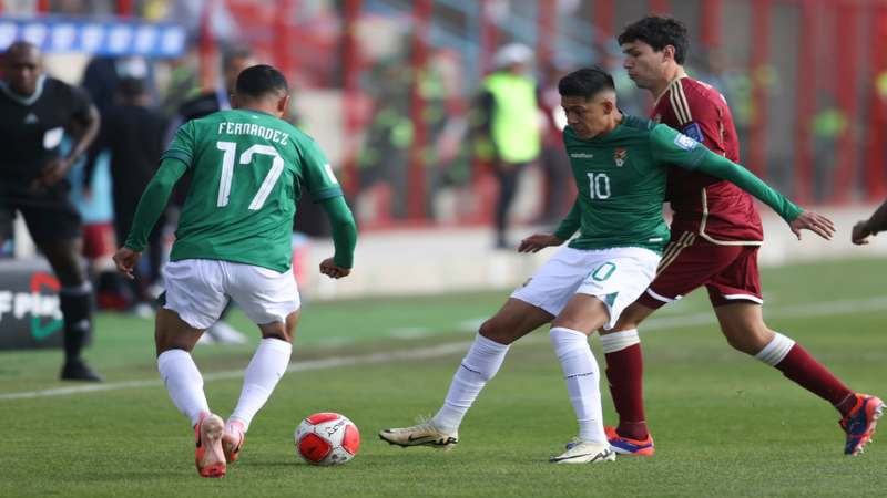 Bolivia derrotó 4-0 a Venezuela en El Alto