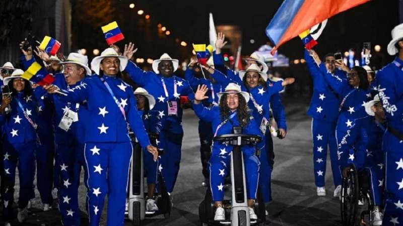 Gloriosa llegada de los atletas que participaron en Juegos Paralímpicos 2024