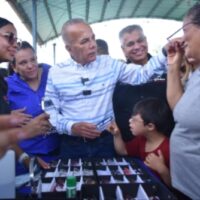 Gobernador Rosales inaugura e inspecciona obras y desarrolla programas sociales en Lagunillas