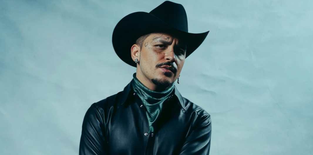 Universidad de Harvard entrega reconocimiento a Christian Nodal