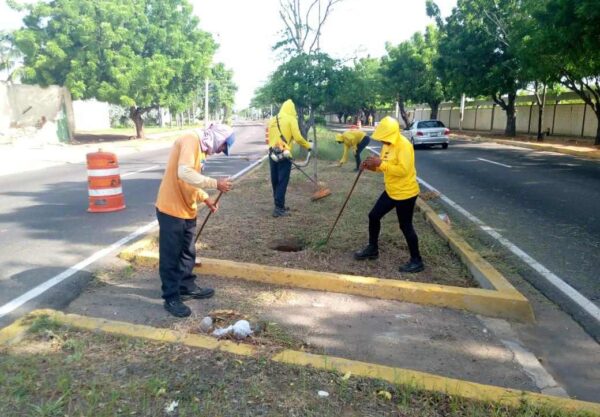 Continúan las jornadas de saneamiento y recolección de desechos en la ciudad de Maracaibo