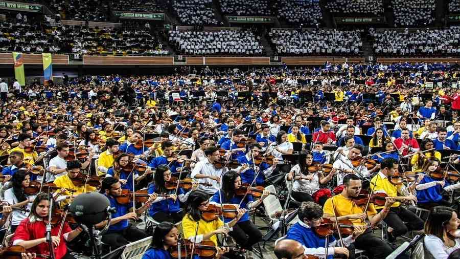 Sistema de Orquesta de Venezuela brilla en el Times Square- Nueva York