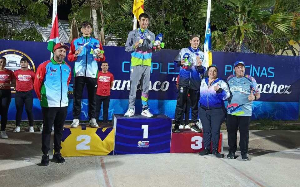 Piero Tordecilla se cuelga la segunda medalla de bronce en la natación para el Zulia